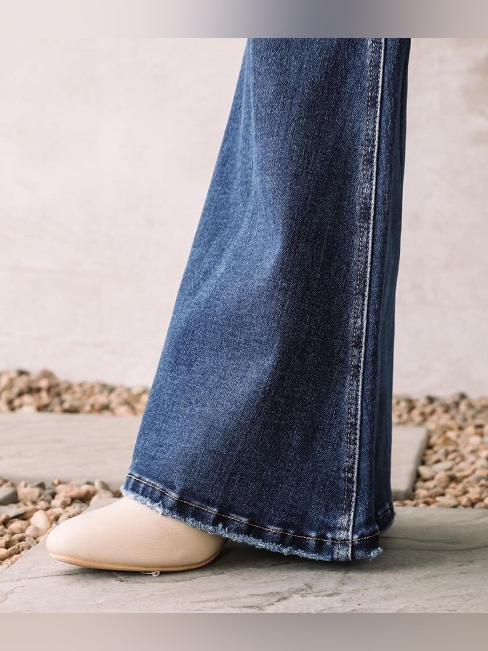 Bridge By Gly High Rise Super Flare Button Fly Denim Jeans in Dark Wash size 25 - Picture 6 of 15